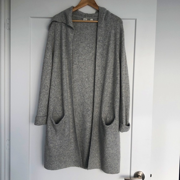 Super soft knit sweater - Picture 1 of 3